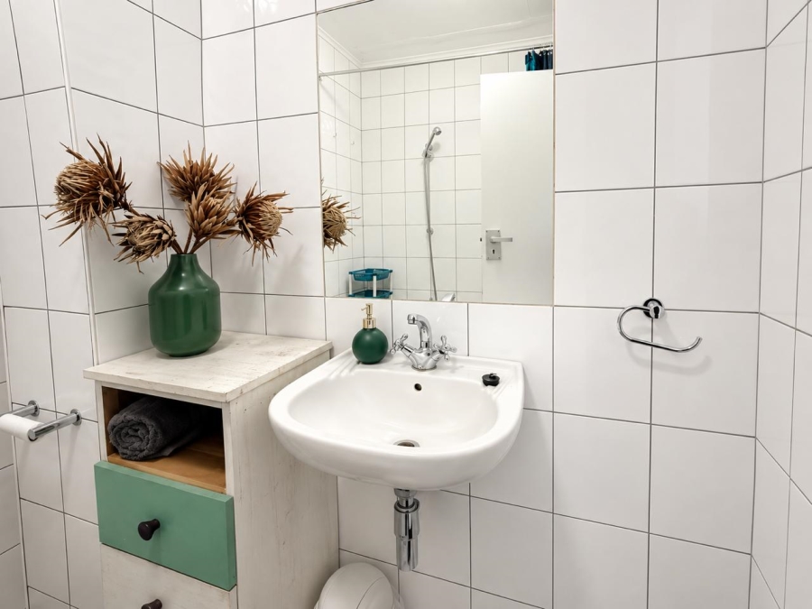 To Let 1 Bedroom Property for Rent in Cape Town City Centre Western Cape